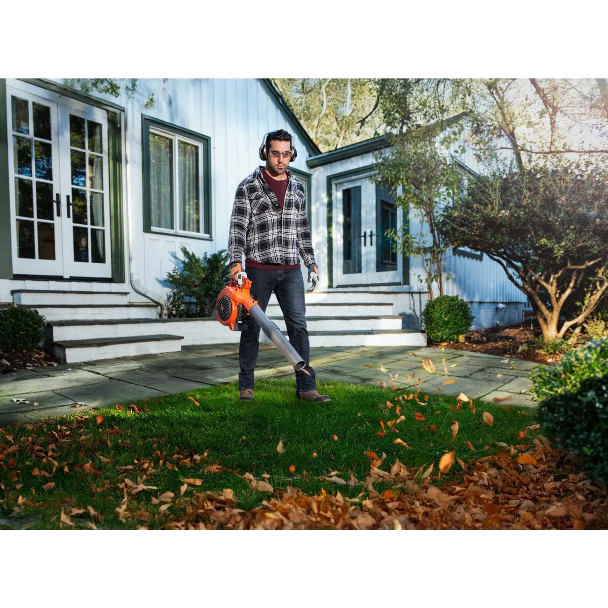 Husqvarna 125BVx Gas Handheld Leaf Blower in Orange