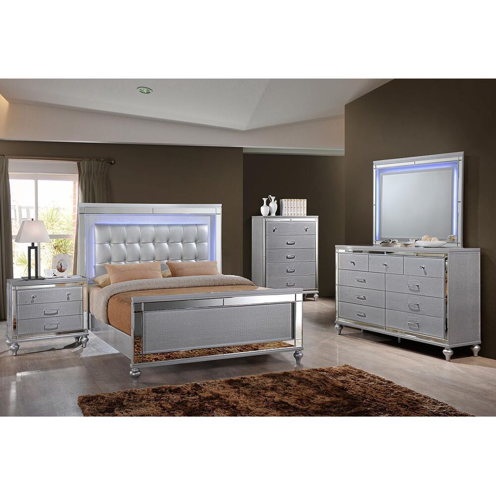 New Heritage Design Valentino 9 Drawer Dresser in Silver NFM