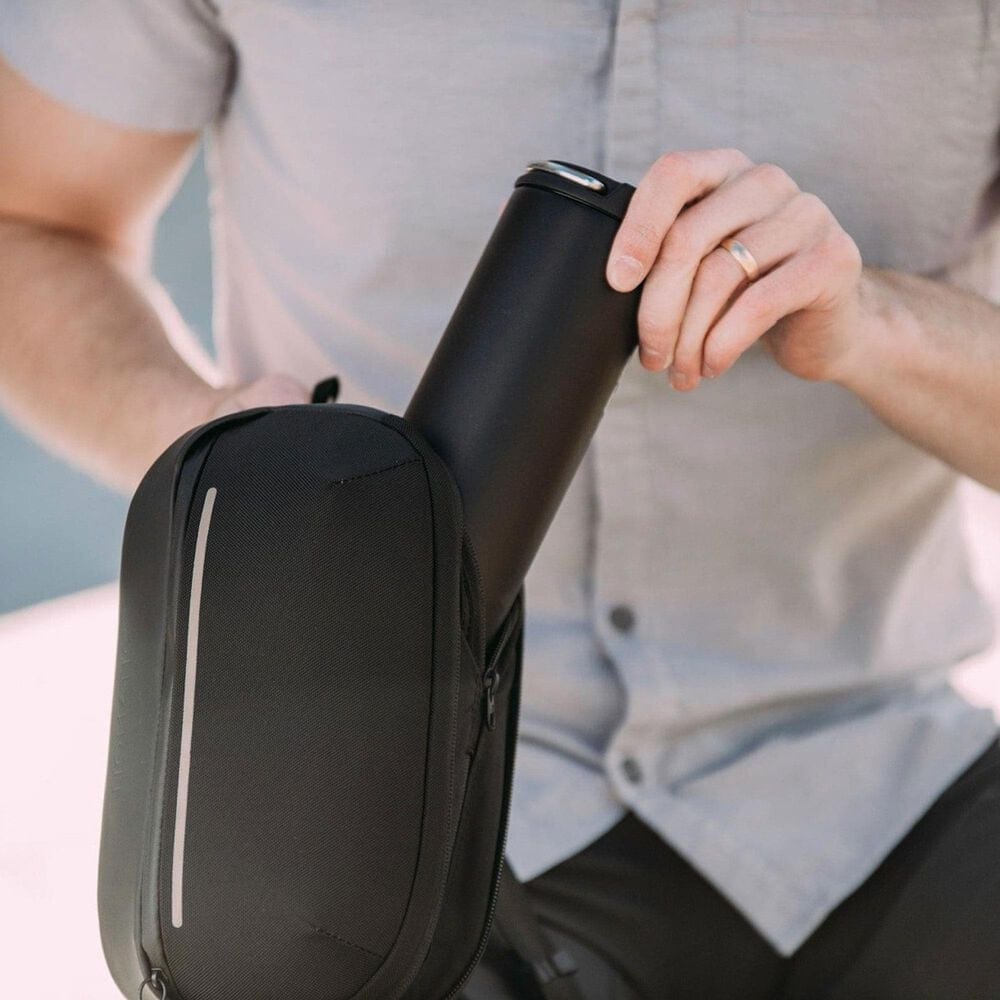Nomatic Navigator 1L Sling Bag in Black, , large