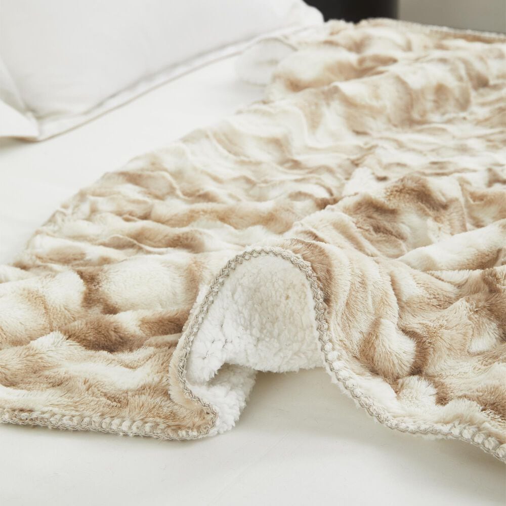 Duke Imports Whitetail Wave Plush Throw in Brown, , large