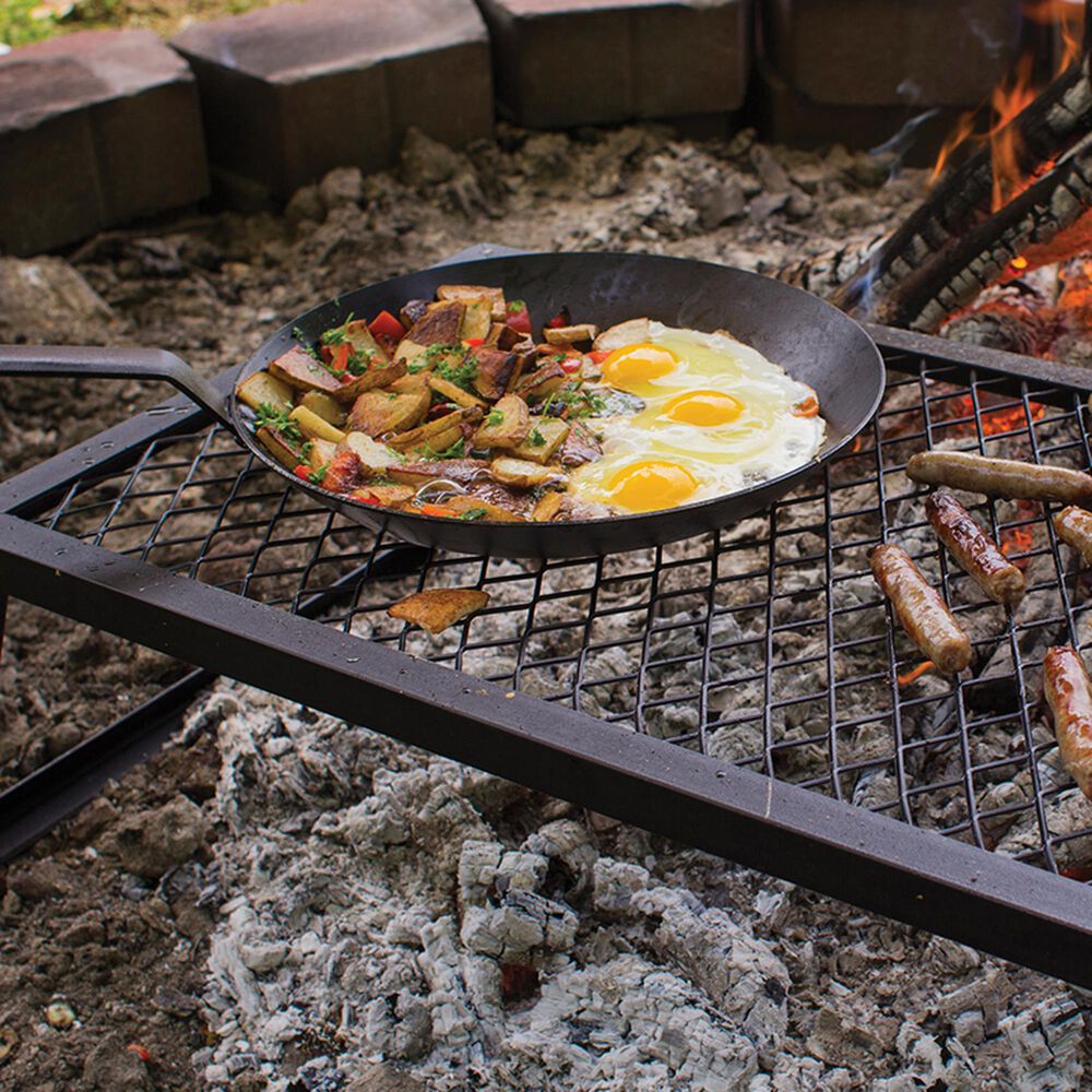 Lodge Cast Iron Skillet W/handle Holder