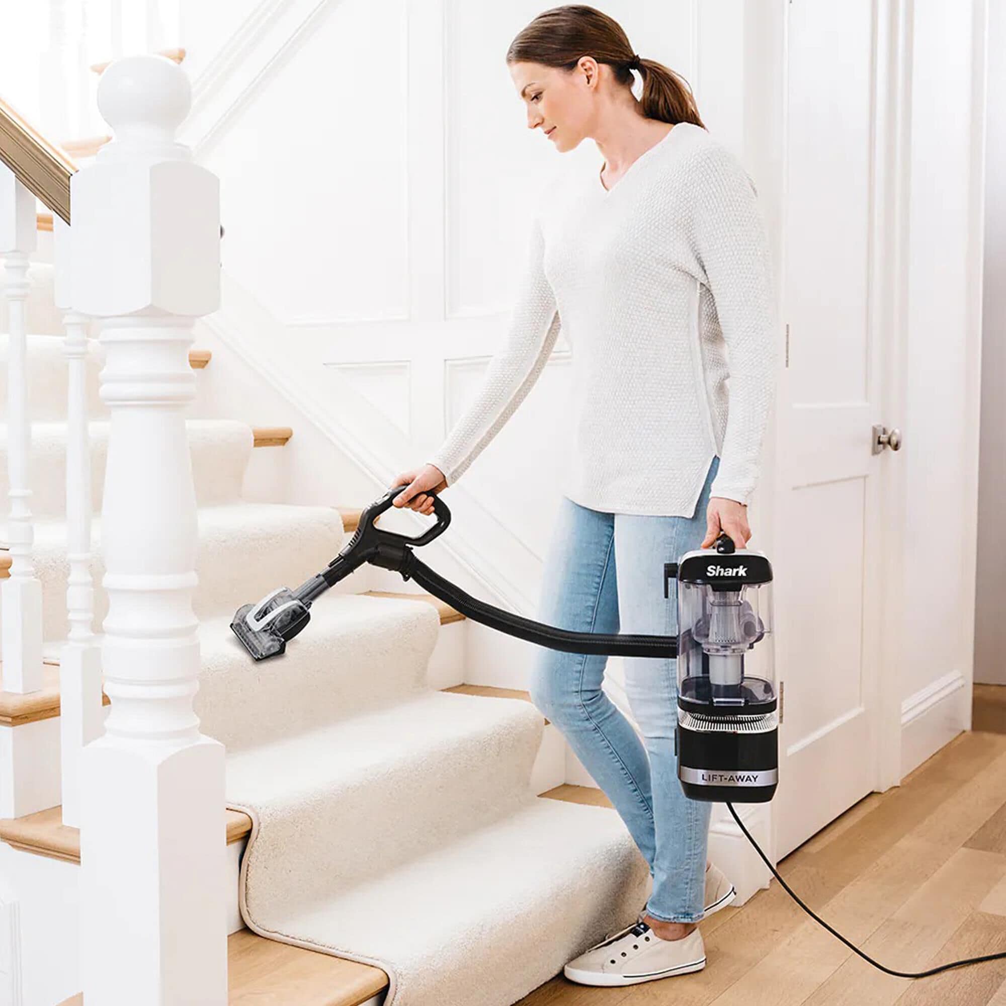 Shark Navigator Lift Away ADV Upright Vacuum in Black NFM