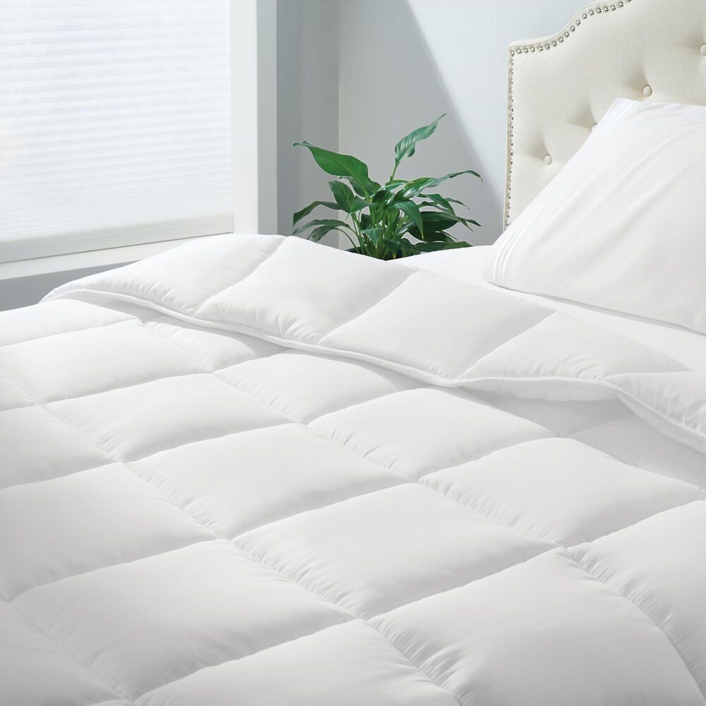 mDesign Twin/Twin XL Quilted Comforter Duvet Inserts in White NFM