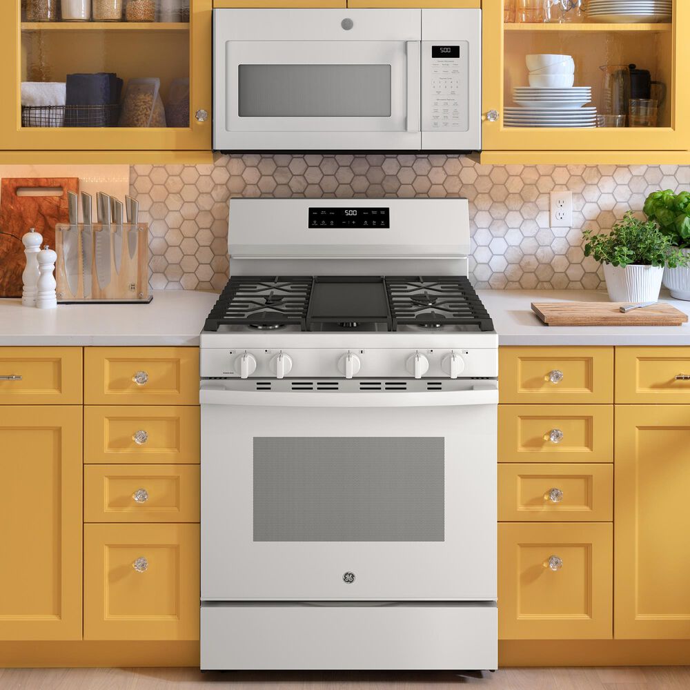 GE Appliances 5.3 Cu. Ft. Freestanding Natural Gas Range with Crisp Mode in White, , large