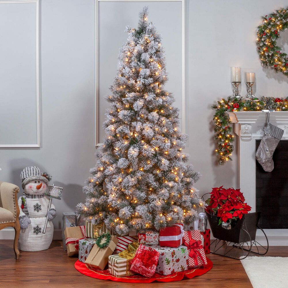 The Gerson Company 7.5&#39; Pre-Lit Boise Pine Christmas Tree in Green, , large
