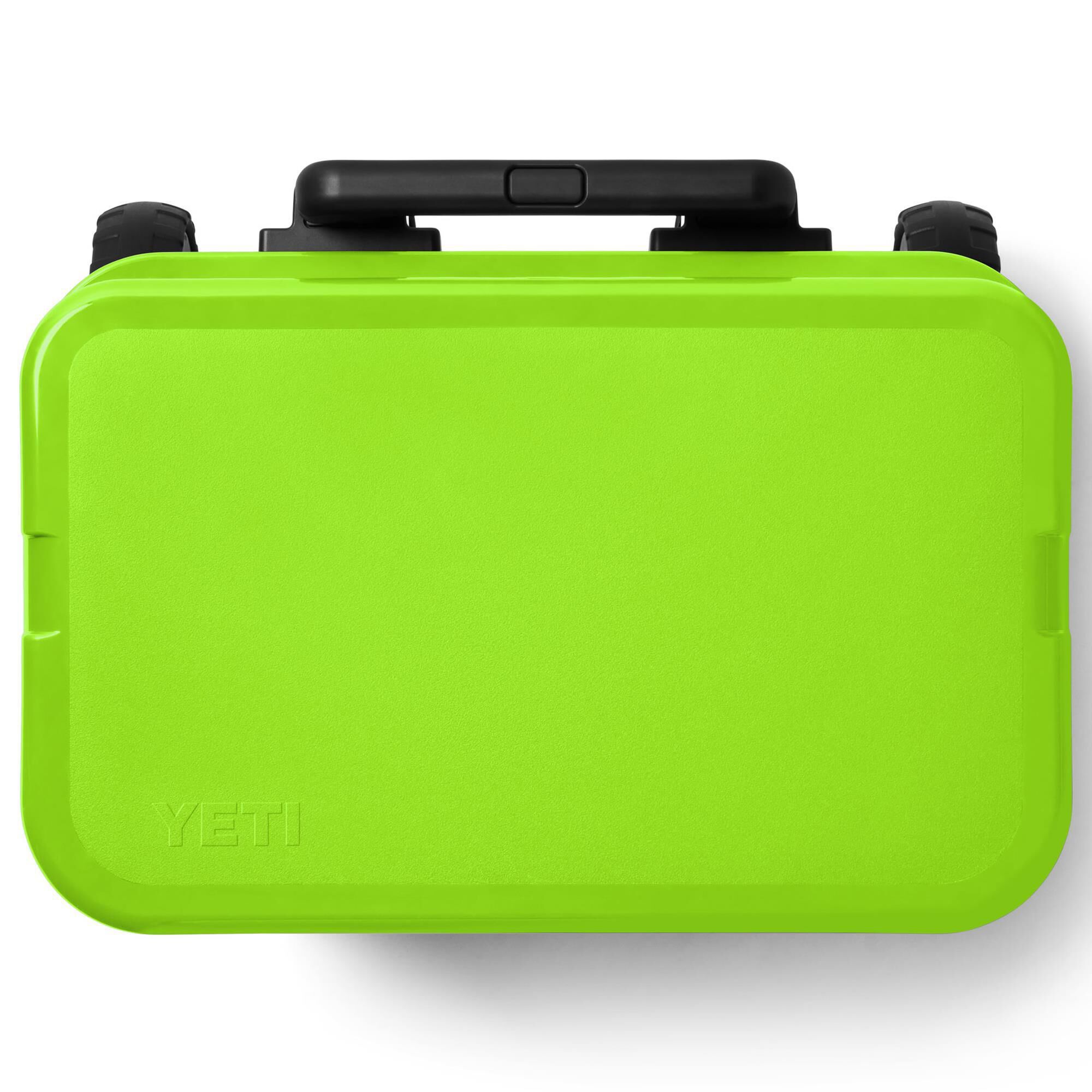 YETI Roadie 32 Wheeled Cooler in Venom