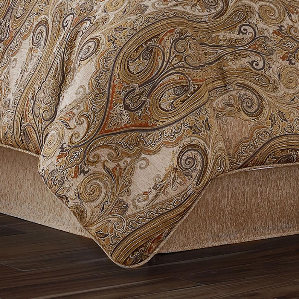 J. Queen New York Luciana 4-Piece King Comforter Set in Beige, , large