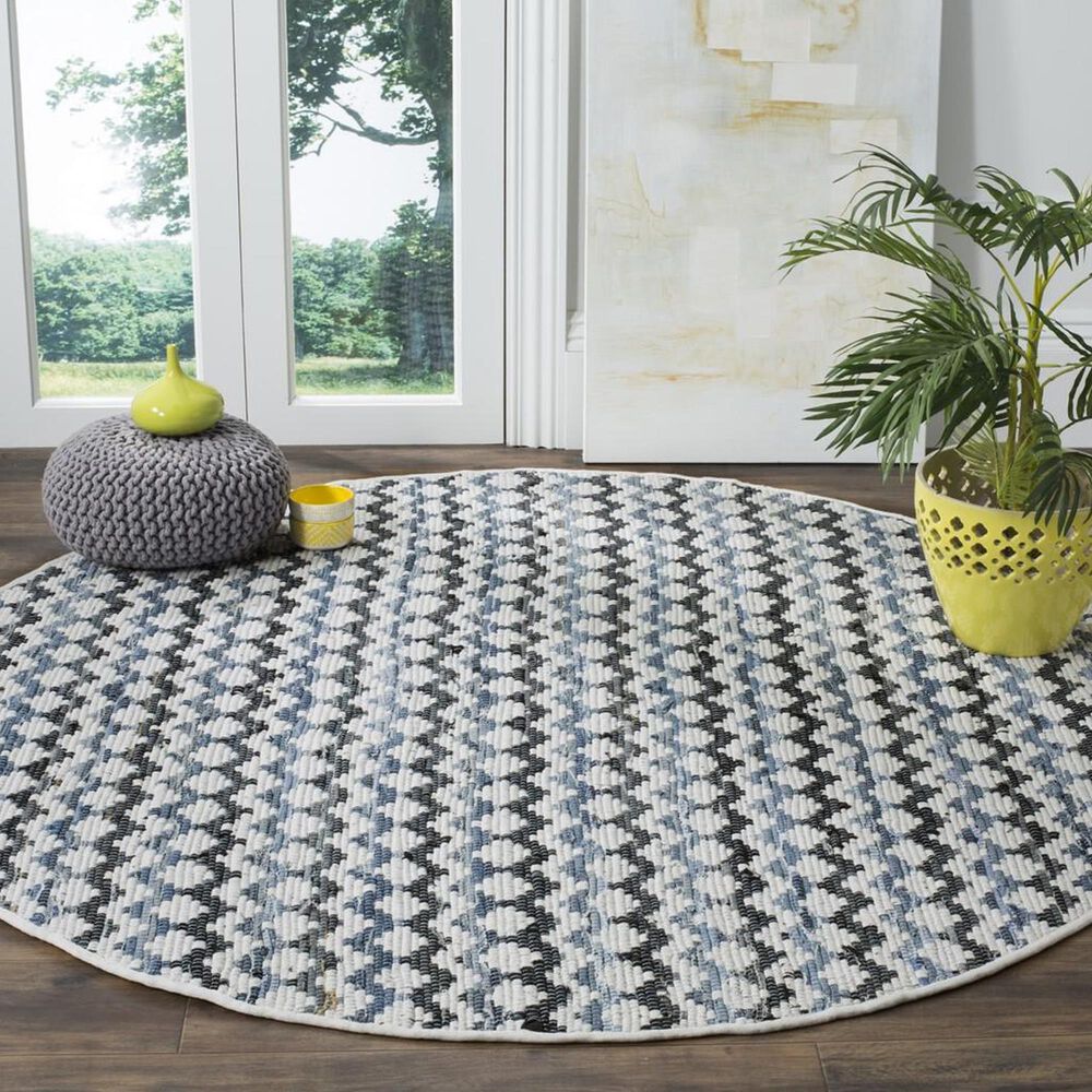Safavieh Montauk Chevron 4&#39; Round Ivory, Blue and Black Area Rug, , large
