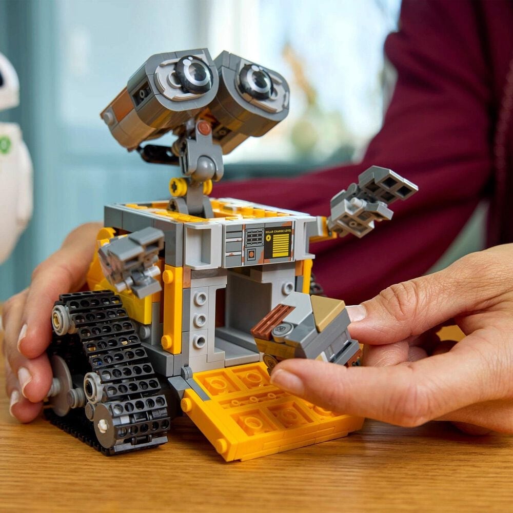 LEGO Wall-E and Eve Building Set, , large