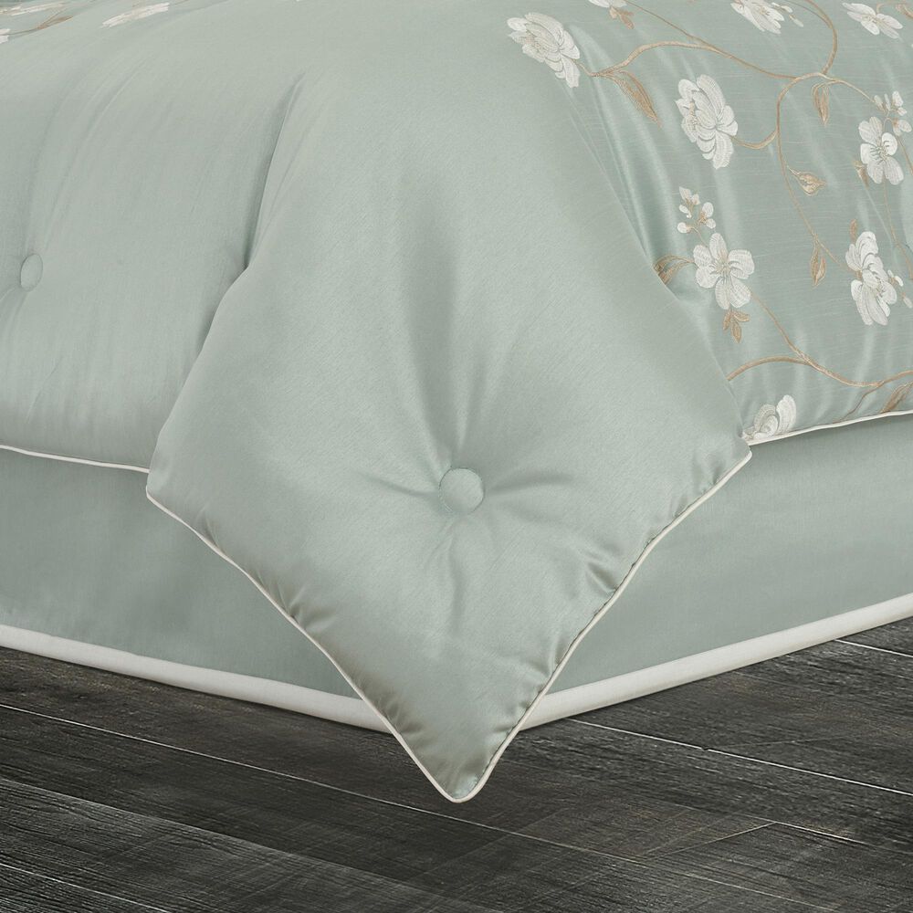 J. Queen New York Spring Garden 4-Piece California King Comforter Set in Spa, , large