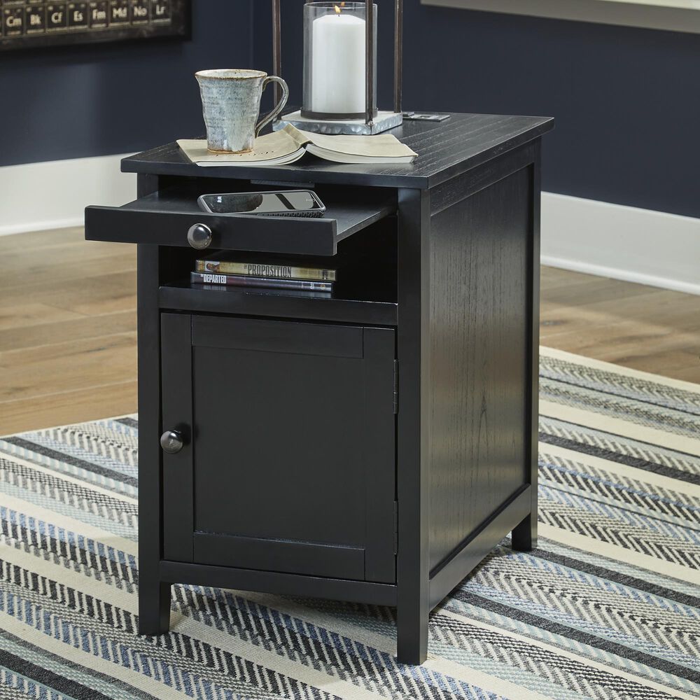 Ashley Treytown Chairside End Table in Black, , large