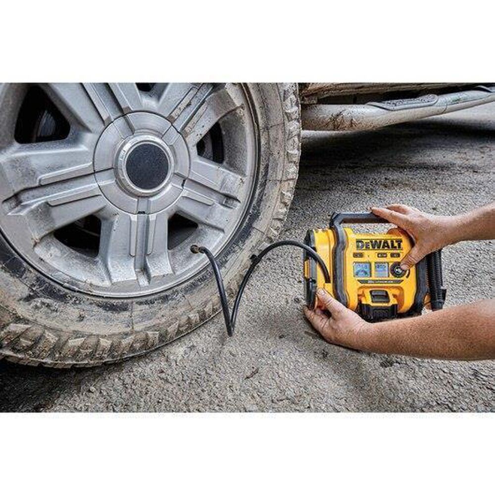 DeWALT 20v Max Cordless/Corded Air Inflator (Tool Only) NFM