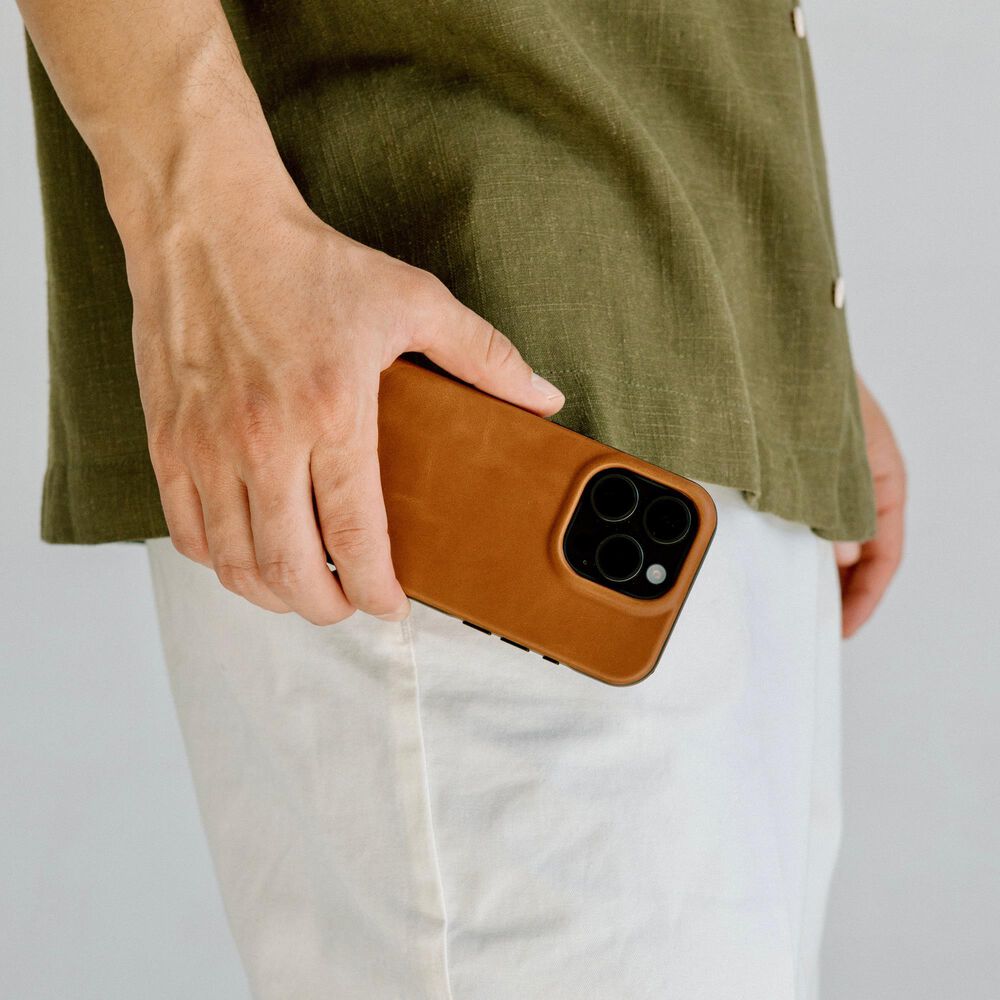 Bluebonnet Cases Minimalist Full-Grain Leather Case with MagSafe for iPhone 16 Pro in Saddle Tan, , large