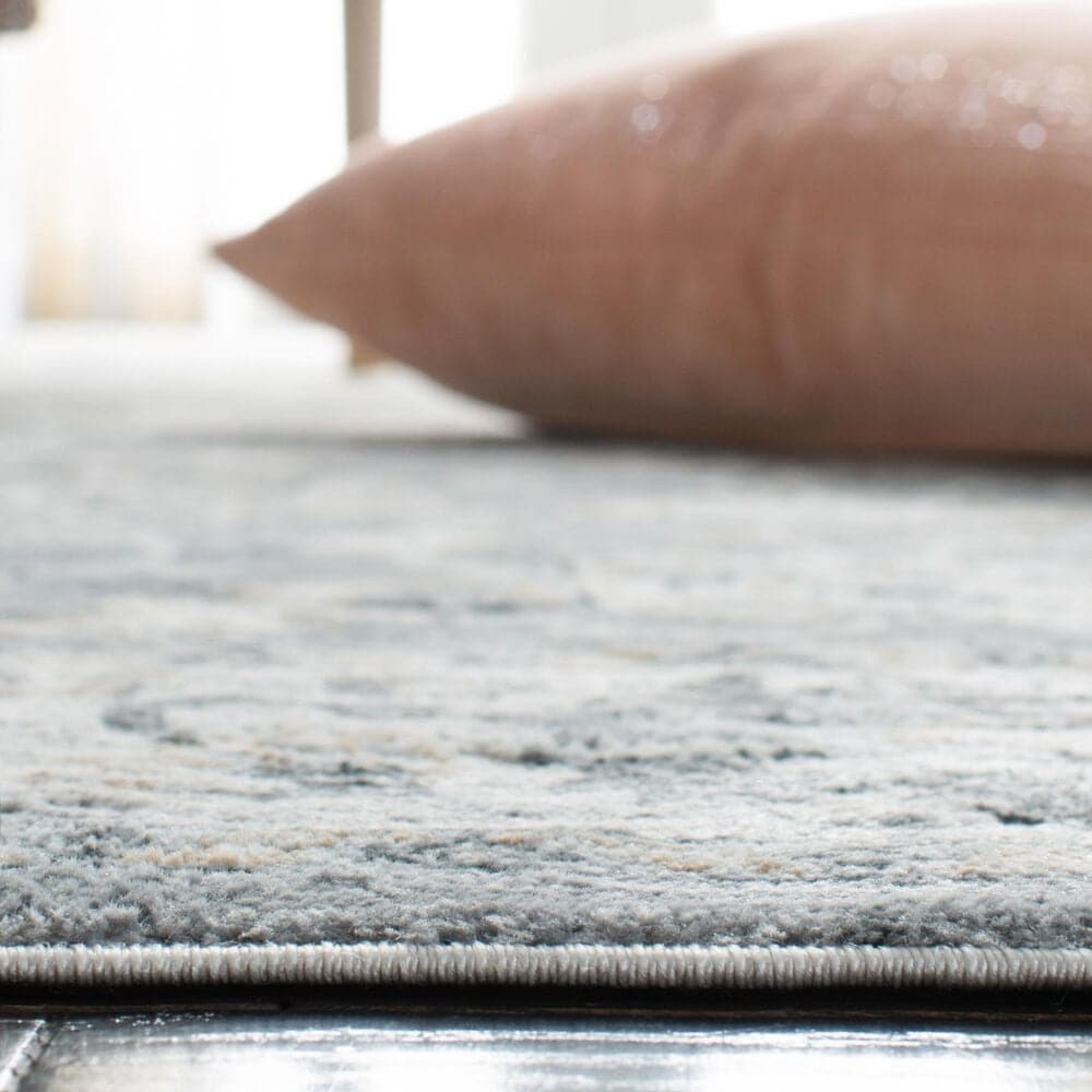 Safavieh Isabella ISA940F 4&#39; x 6&#39; Gray and Cream Area Rug, , large
