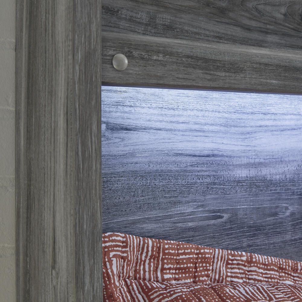 Signature Design by Ashley Baystorm 3Piece King Panel Bed Set in Gray