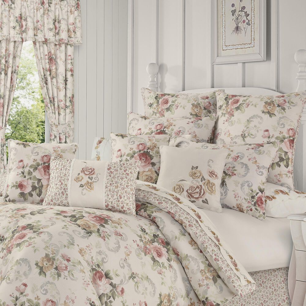J. Queen New York Chablis 4-Piece King Comforter Set in Rose Gold, , large