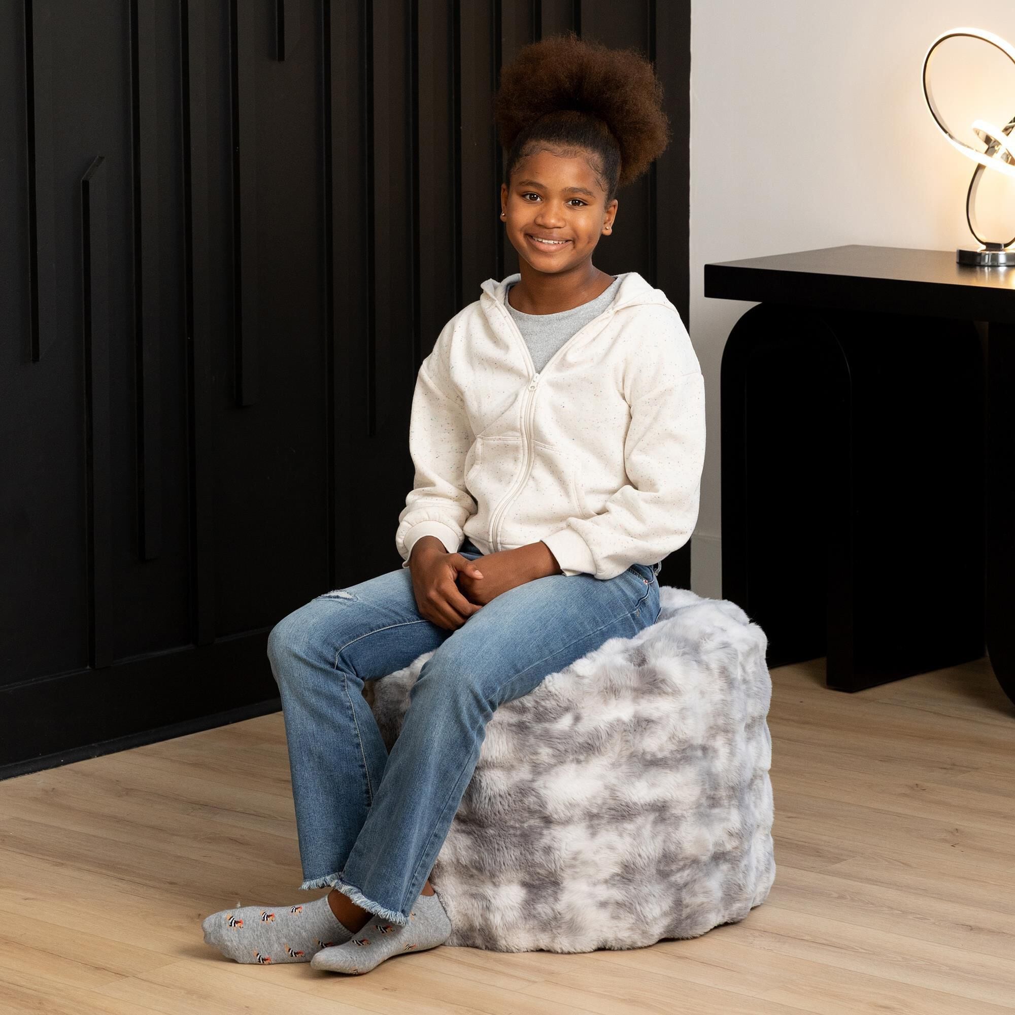 Jaxx Raven Round Accent Pouf in Phantom Grey