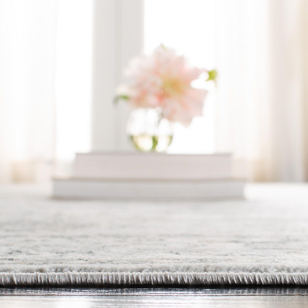 Safavieh Isabella 2&#39;2&quot; x 7&#39; Light Gray and Cream Runner, , large