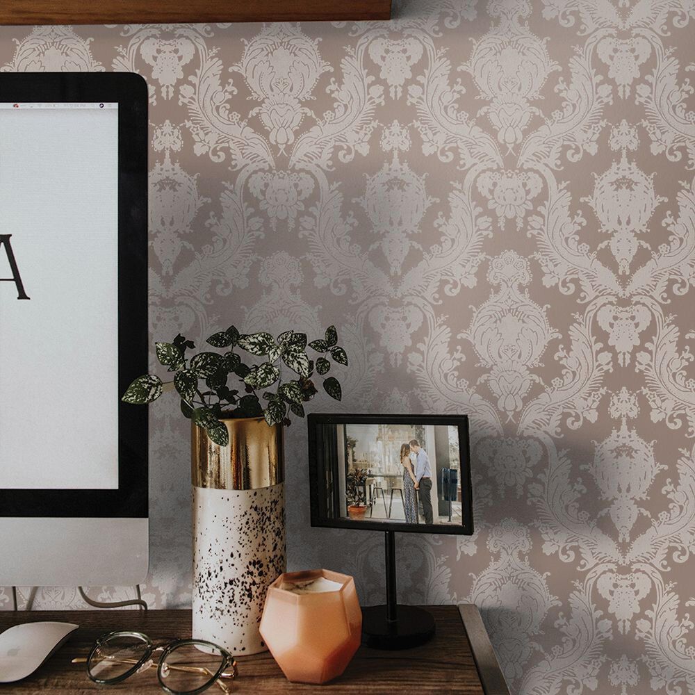 Tempaper Damsel 28 sq. ft. Peel & Stick Wallpaper in Bisque NFM