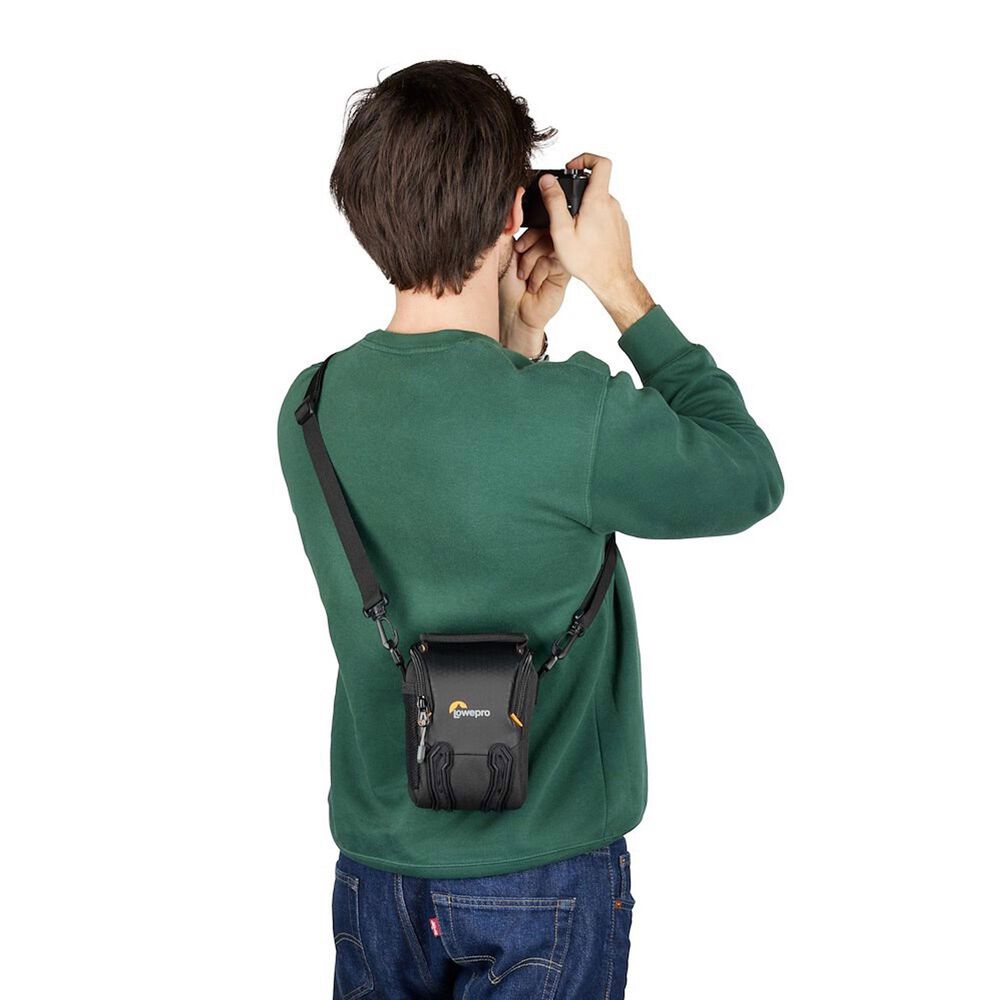 Lowepro Adventura SH 115 III Camera Case in Black, , large