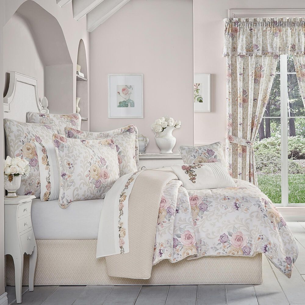 J. Queen New York Chardonnay 4-Piece King Comforter Set in Ivory, , large