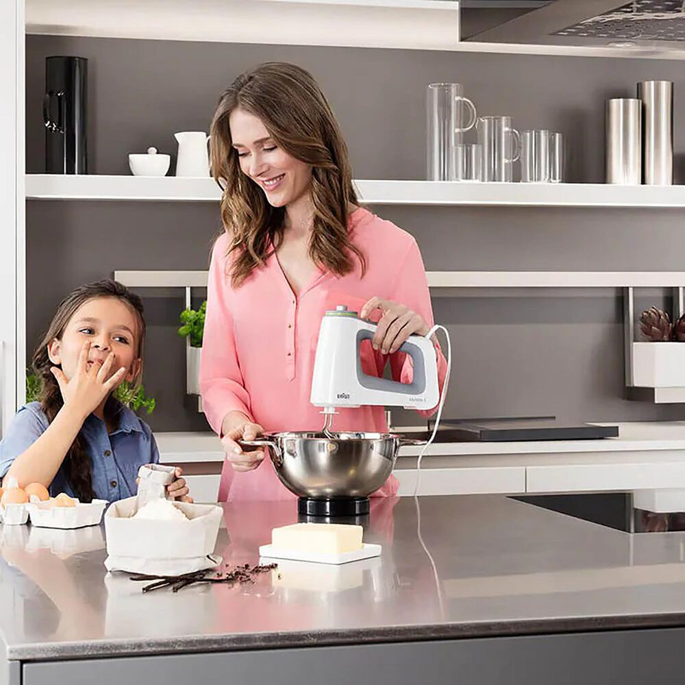 Braun Hand Mixer in White Shop NFM