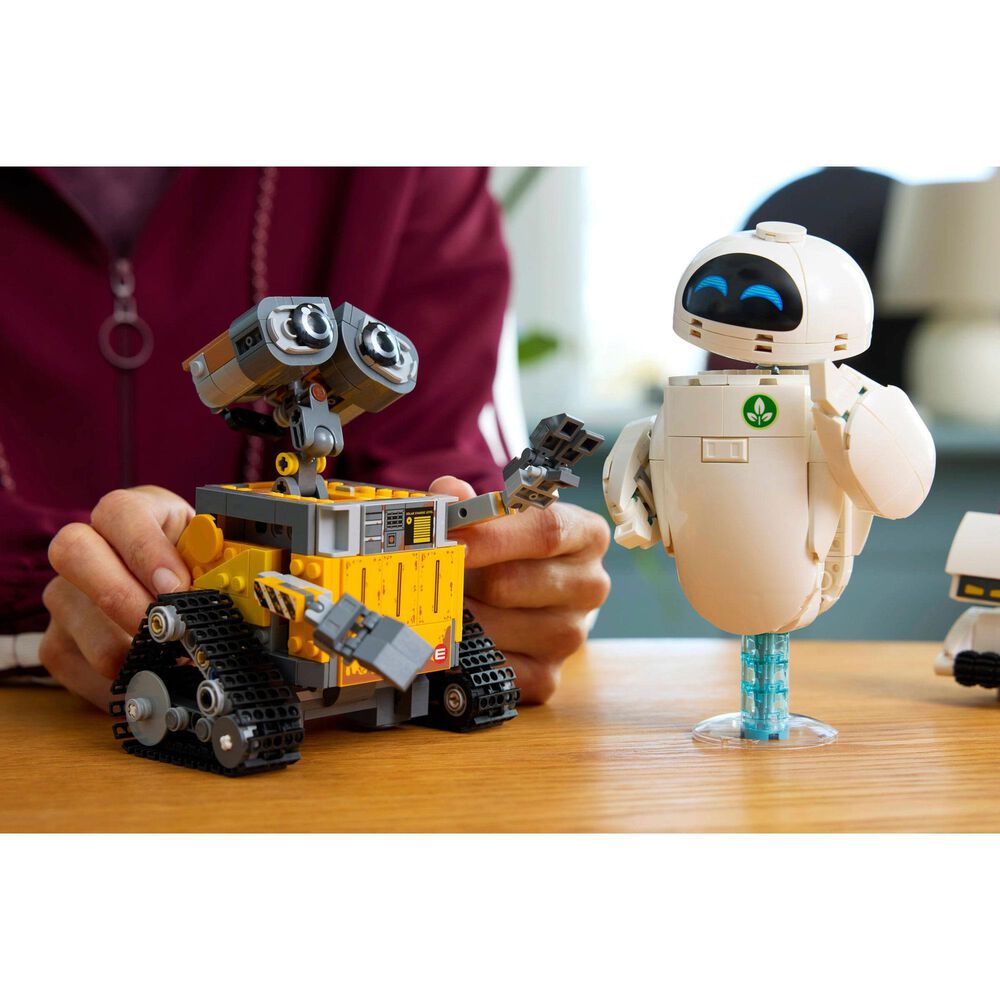 LEGO Wall-E and Eve Building Set, , large