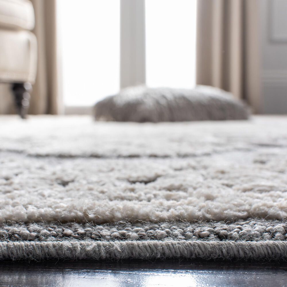 Safavieh Martha Stewart Lucia Shag MSR0739A 2&#39;6&quot; x 3&#39;9&quot; White and Light Grey Area Rug, , large