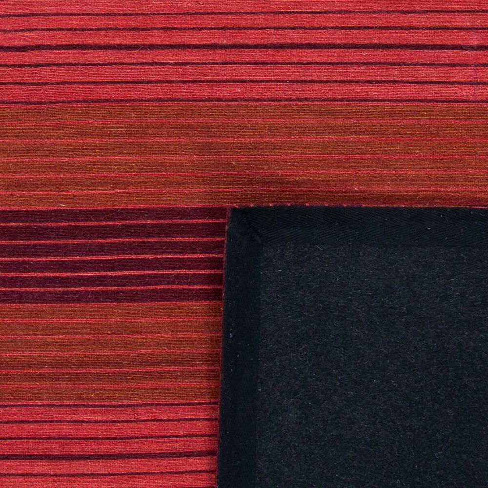 Safavieh Marbella 2&#39;3&quot; x 4&#39; Red Area Rug, , large