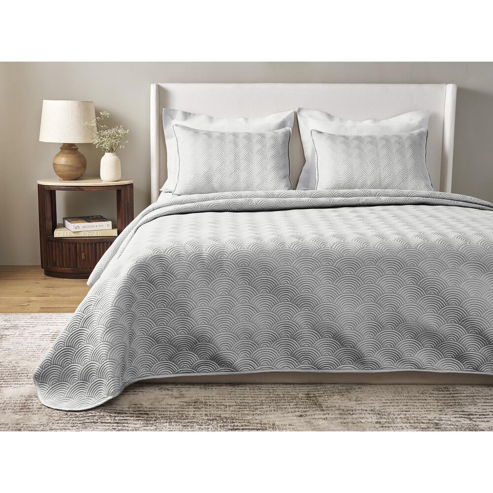 Ann Gish Scallop 3-Piece King Coverlet Set in Ice, , large