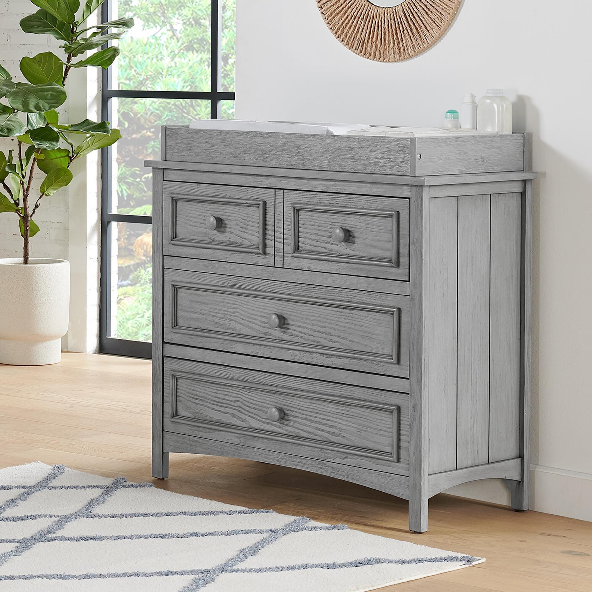 Dresser with shop topper