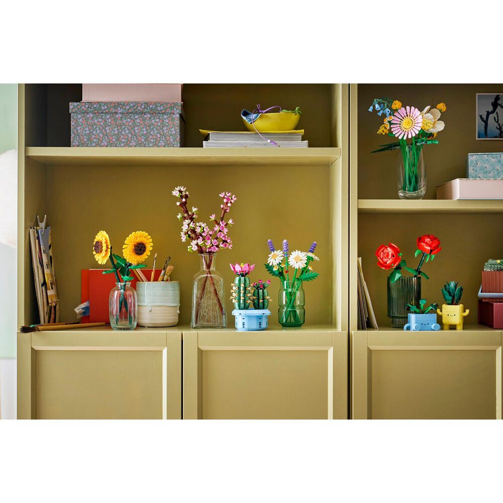 LEGO Botanical Daisies Building Set, , large