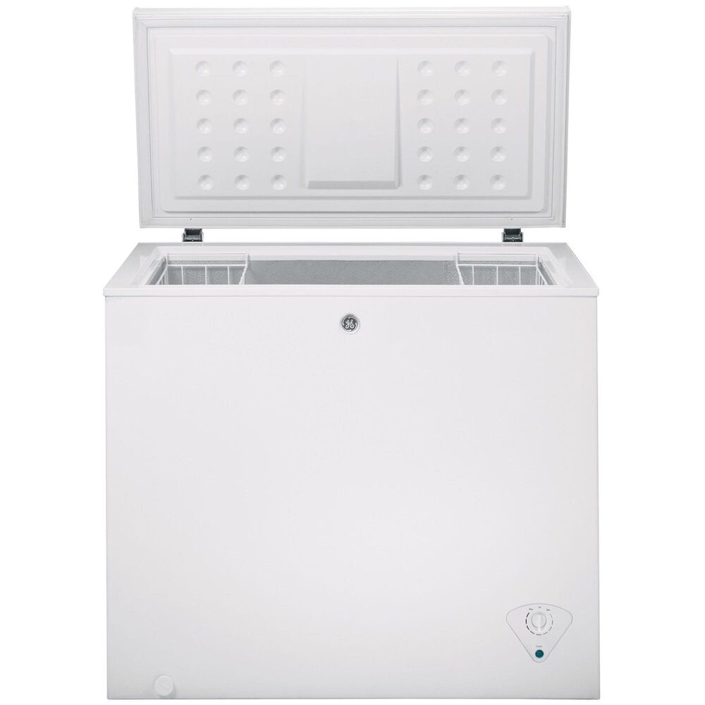 GE Appliances 7.0 Cu. Ft. Manual Defrost Chest Freezer in White, , large