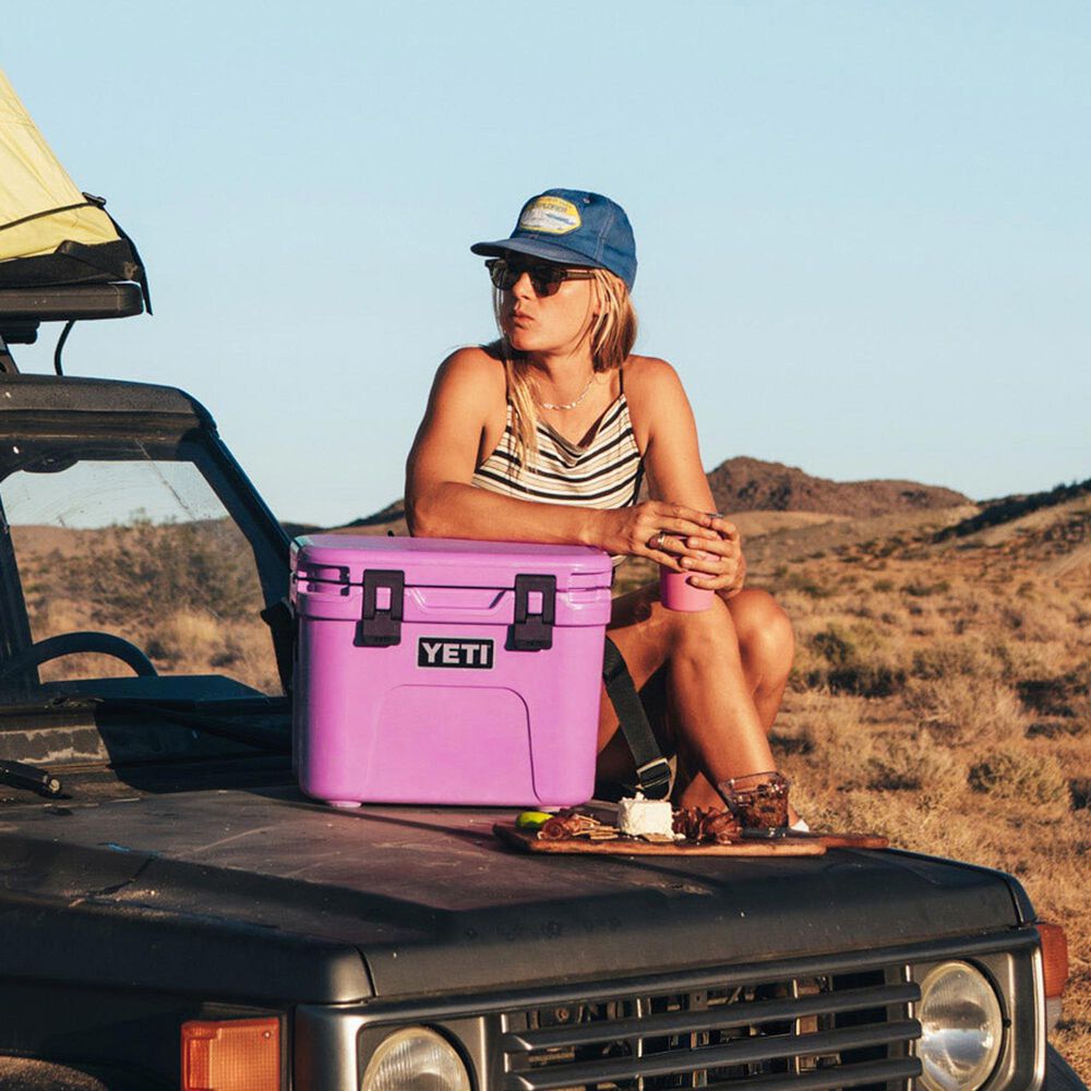 YETI Roadie 15 Hard Cooler in Desert Bloom, , large