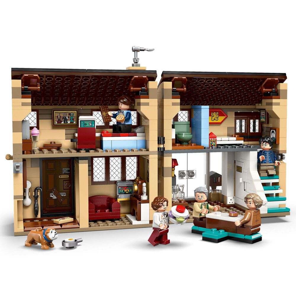 LEGO Harry Potter - Aunt Marge&#39;s Visit Privet Drive Building Set, , large