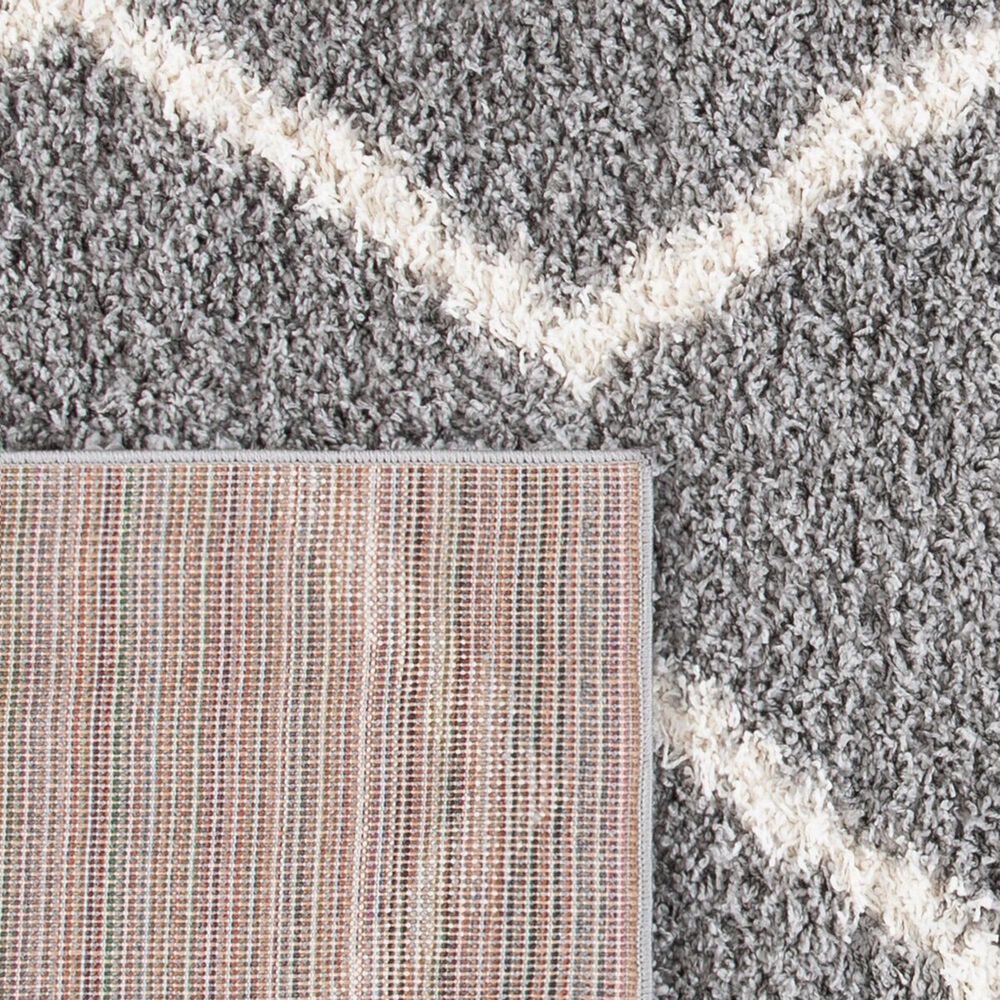 Safavieh Venus Shag Chevron 4&#39; x 6&#39; Grey and Ivory Area Rug, , large