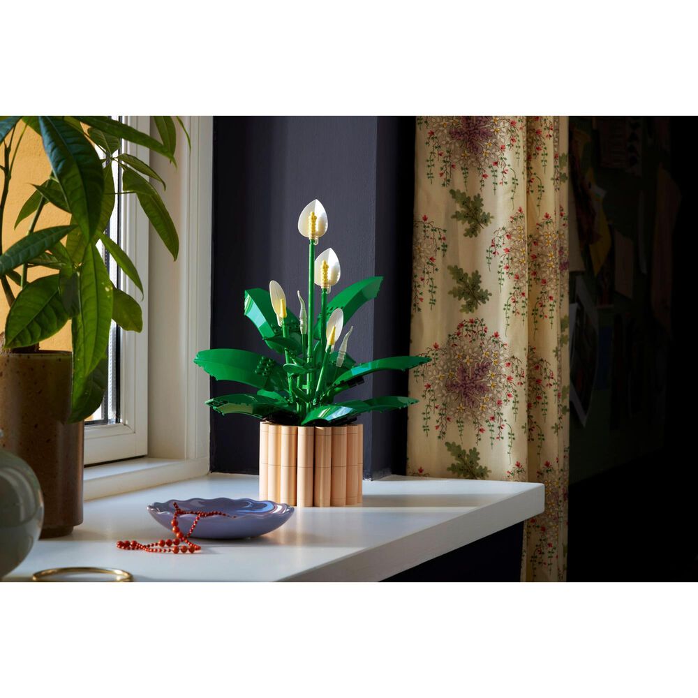 LEGO Botanicals Peace Lily Building Set, , large