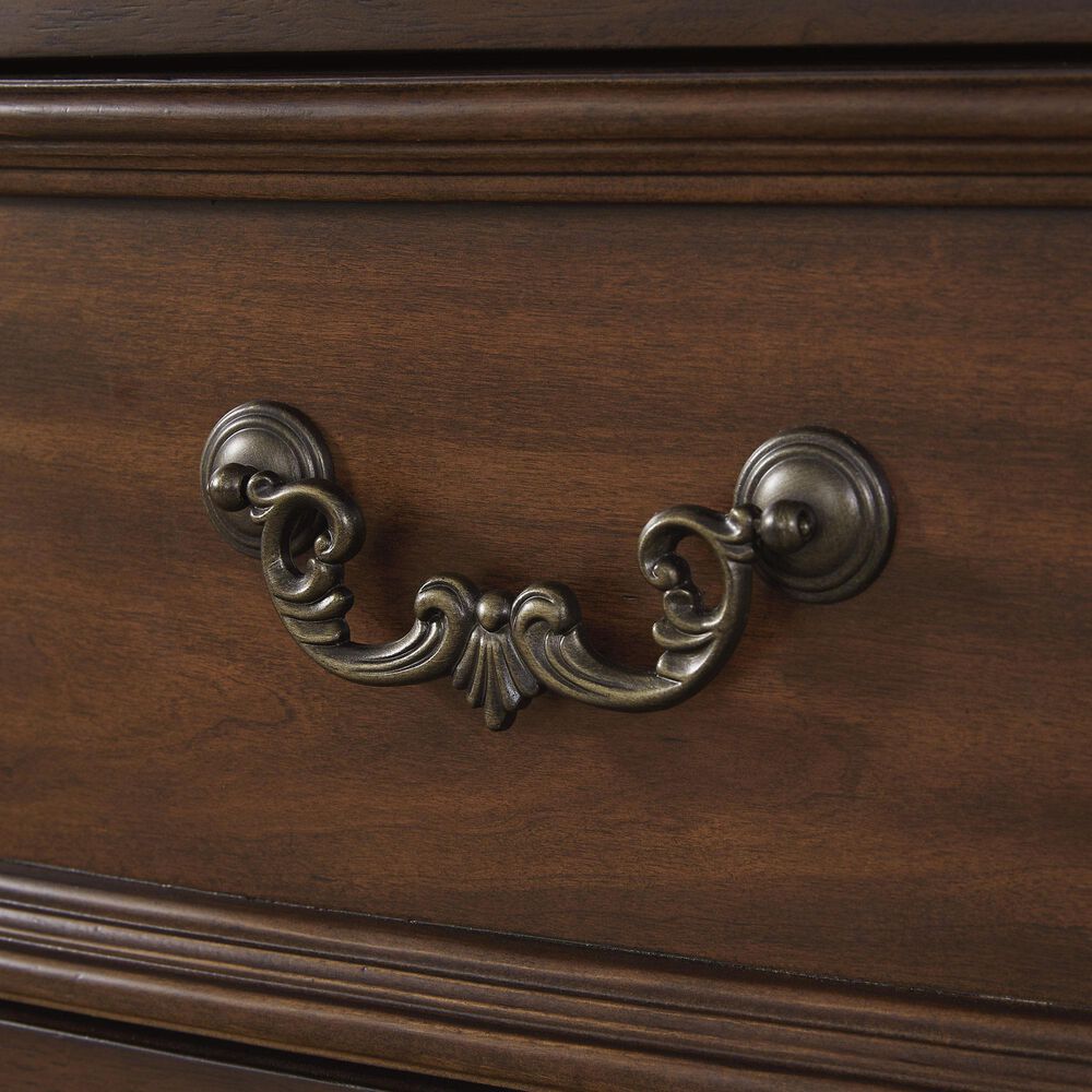 Ashley Lavinton 3-Piece Queen Bedroom Set in Rich Cherry Brown, , large