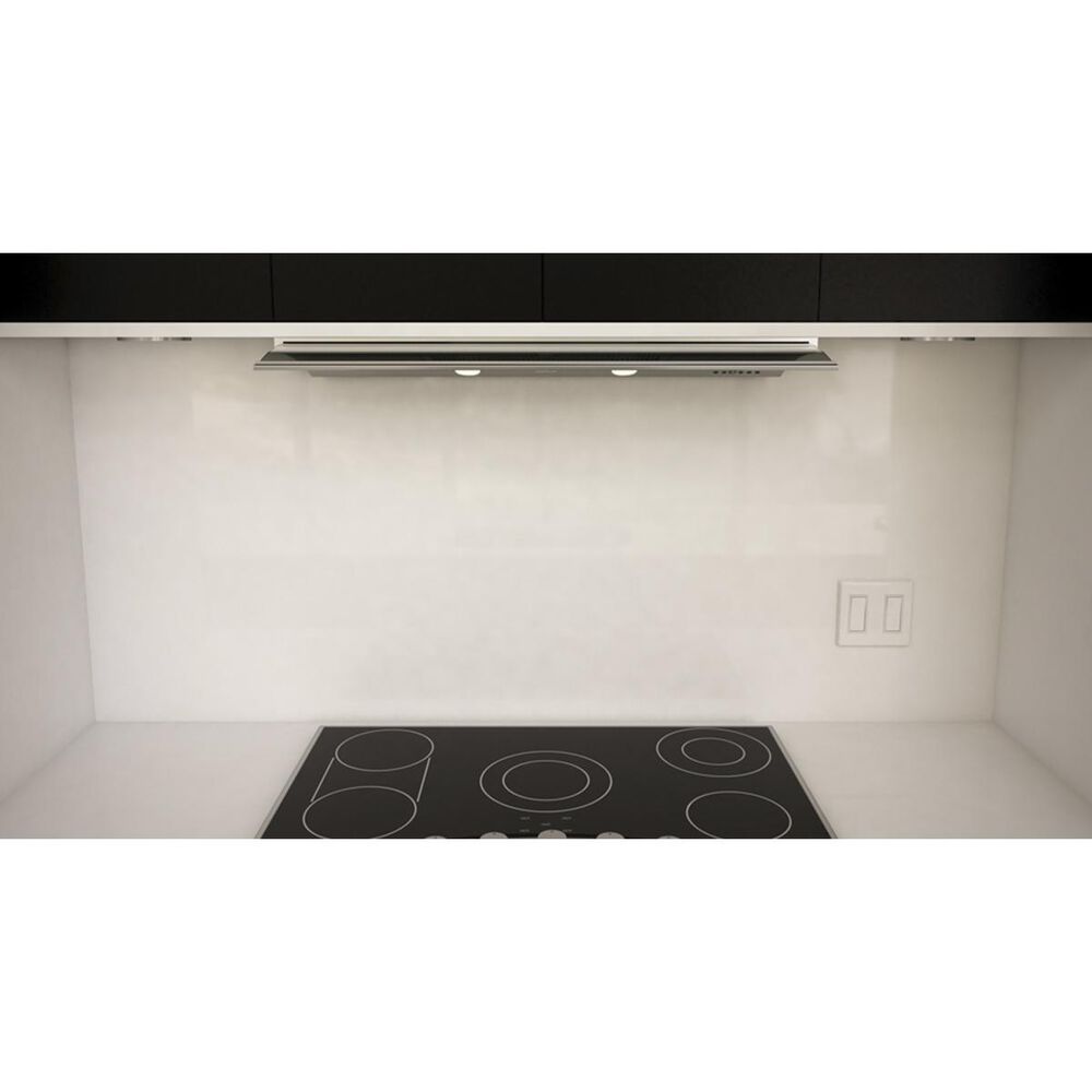 Zephyr Genova 30" Under Hood in Stainless Steel Nebraska