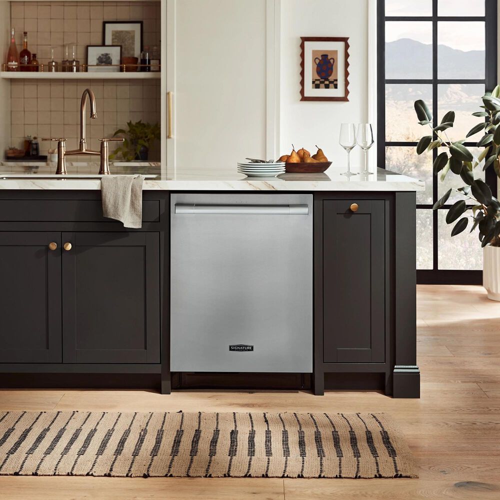 Signature Kitchen Suite 3-Piece Kitchen Package with Pro-Style Wall Hood and Dishwasher in Stainless Steel, , large