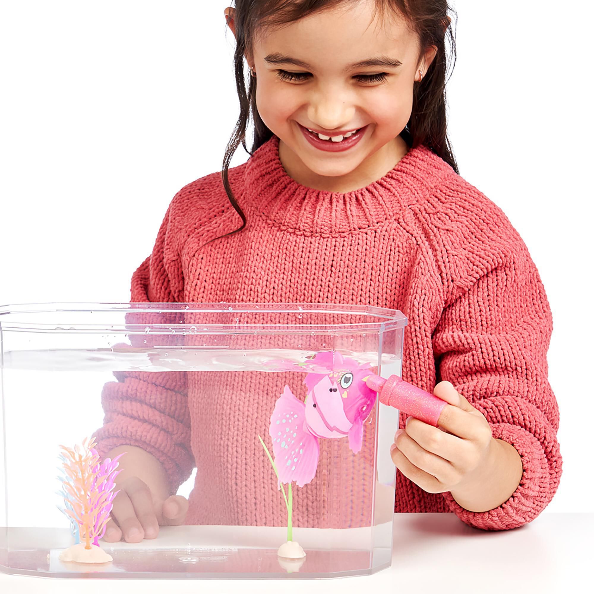 Little Live Pets Lil' Dippers Fish Tank Splasherina | Nebraska Little Live Pets Lil' Dippers Fish Tank Splasherina | Nebraska