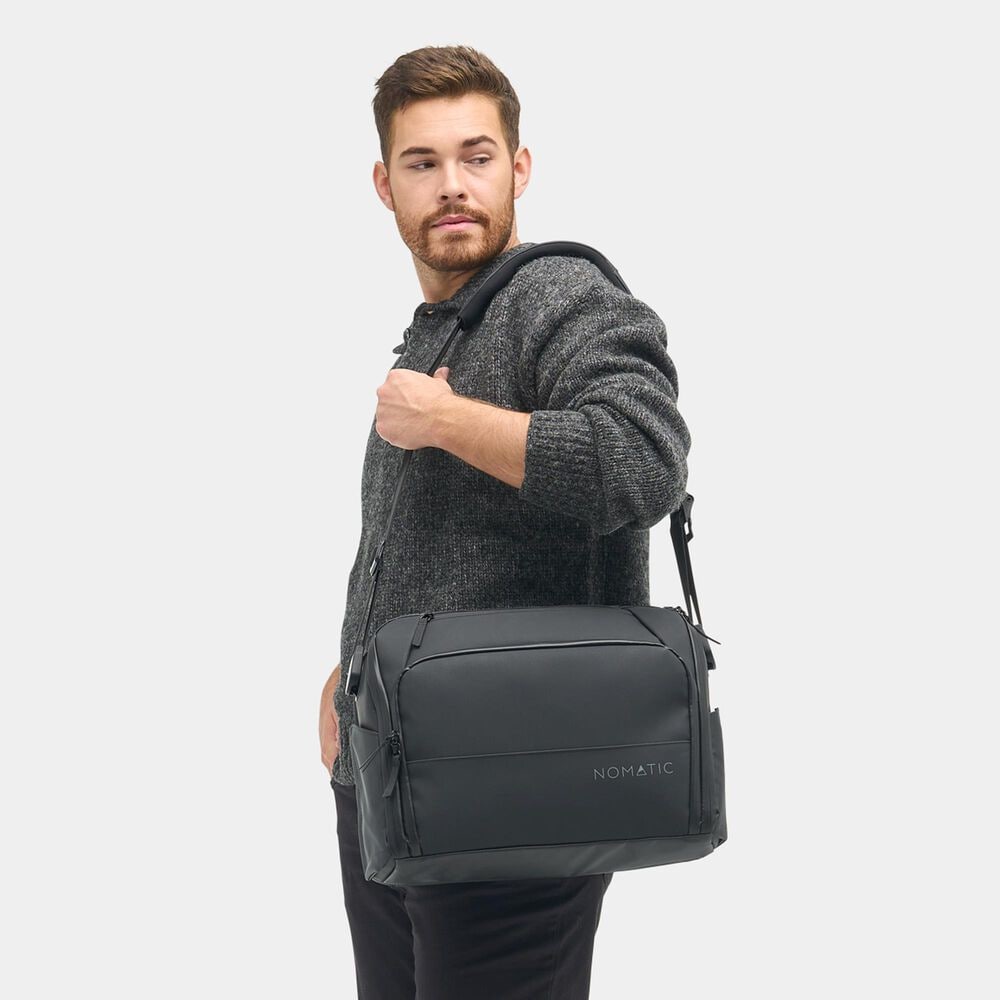 Nomatic Messenger Bag in Black, , large