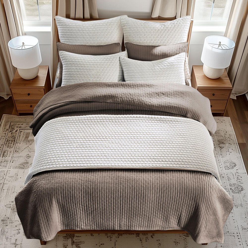 Levtex Velvet Stitch 3-Piece King Quilt Set in Off-White, , large