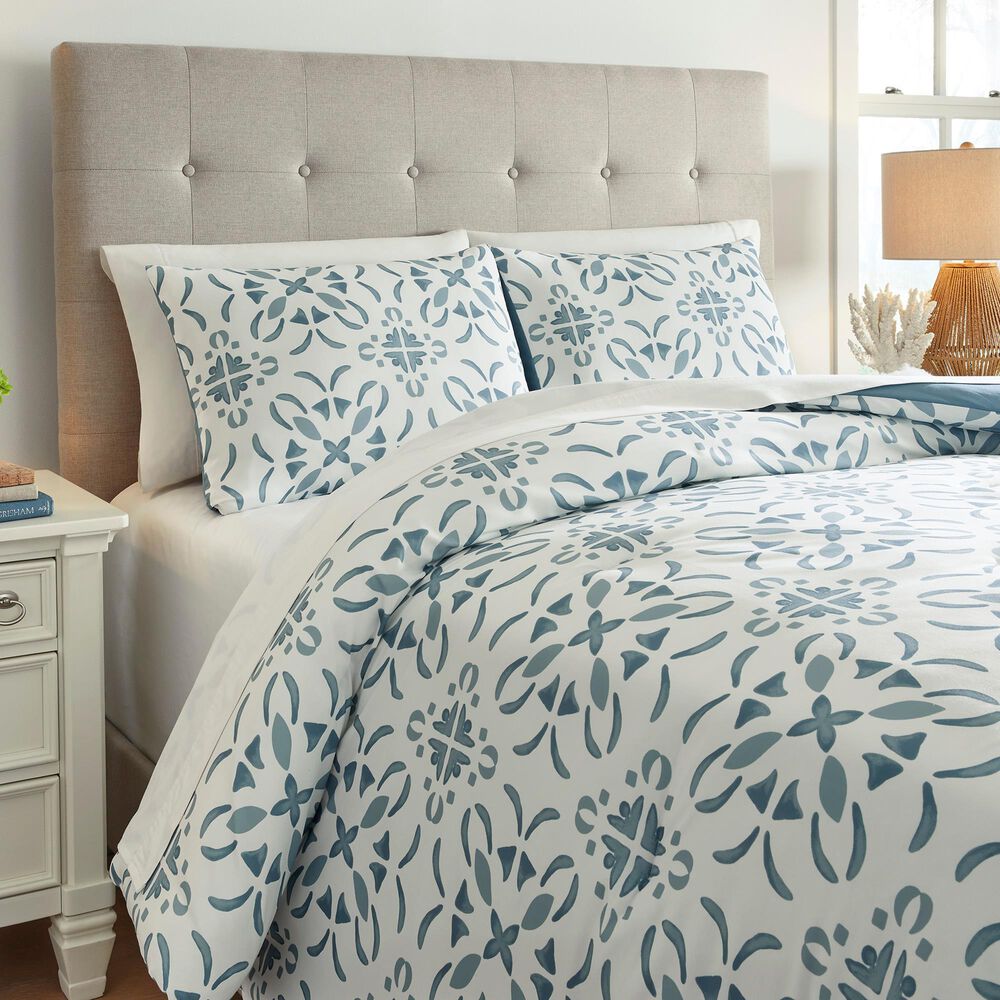 Signature Design by Ashley Adason 3-Piece Queen Comforter Set in Blue and White, , large