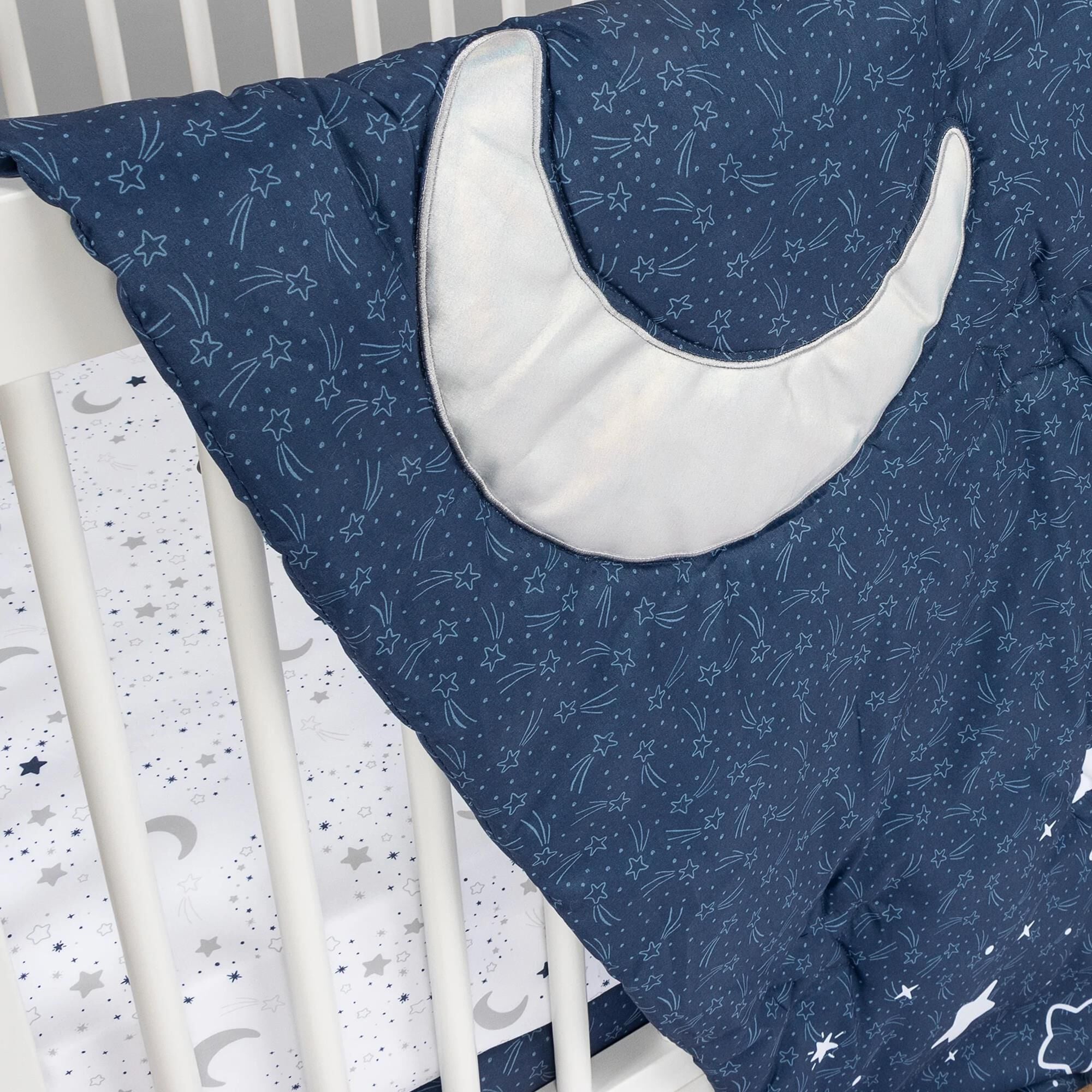 Moon and 2025 stars crib bedding