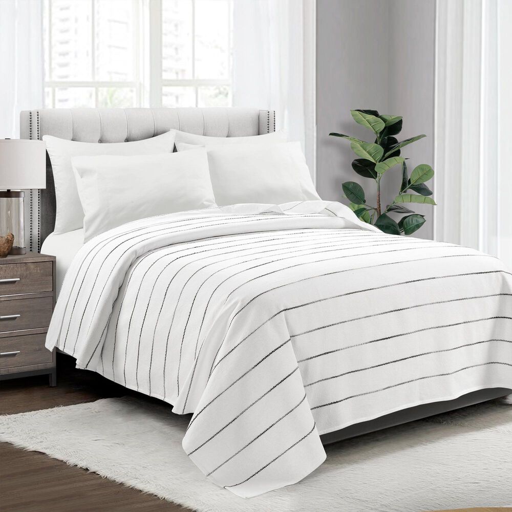 Triangle Home Fashions Ombre Stripe Full/Queen Blanket in Gray and White, , large