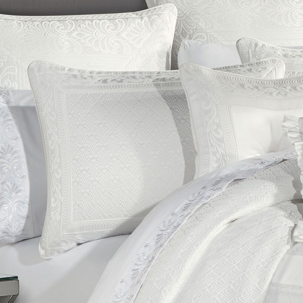 J. Queen New York Epic 4-Piece King Comforter Set in White, , large