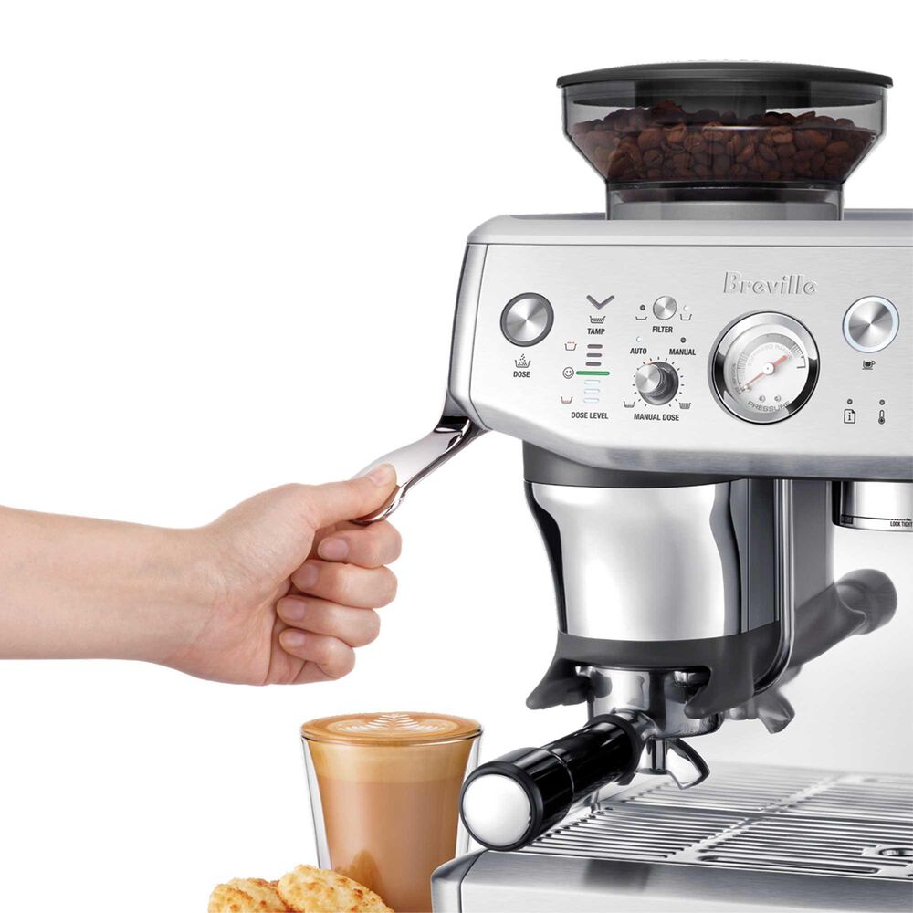 Breville Barista Express® Impress Espresso Machine, 2 Liters, Brushed  Stainless Steel, BES876BSS