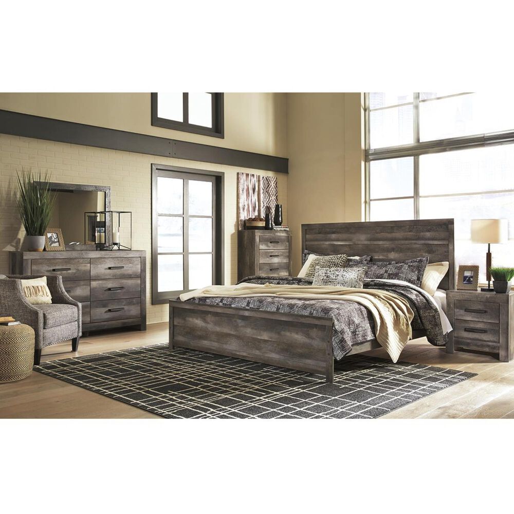 Ashley Wynnlow 5-Drawer Chest in Gray, , large