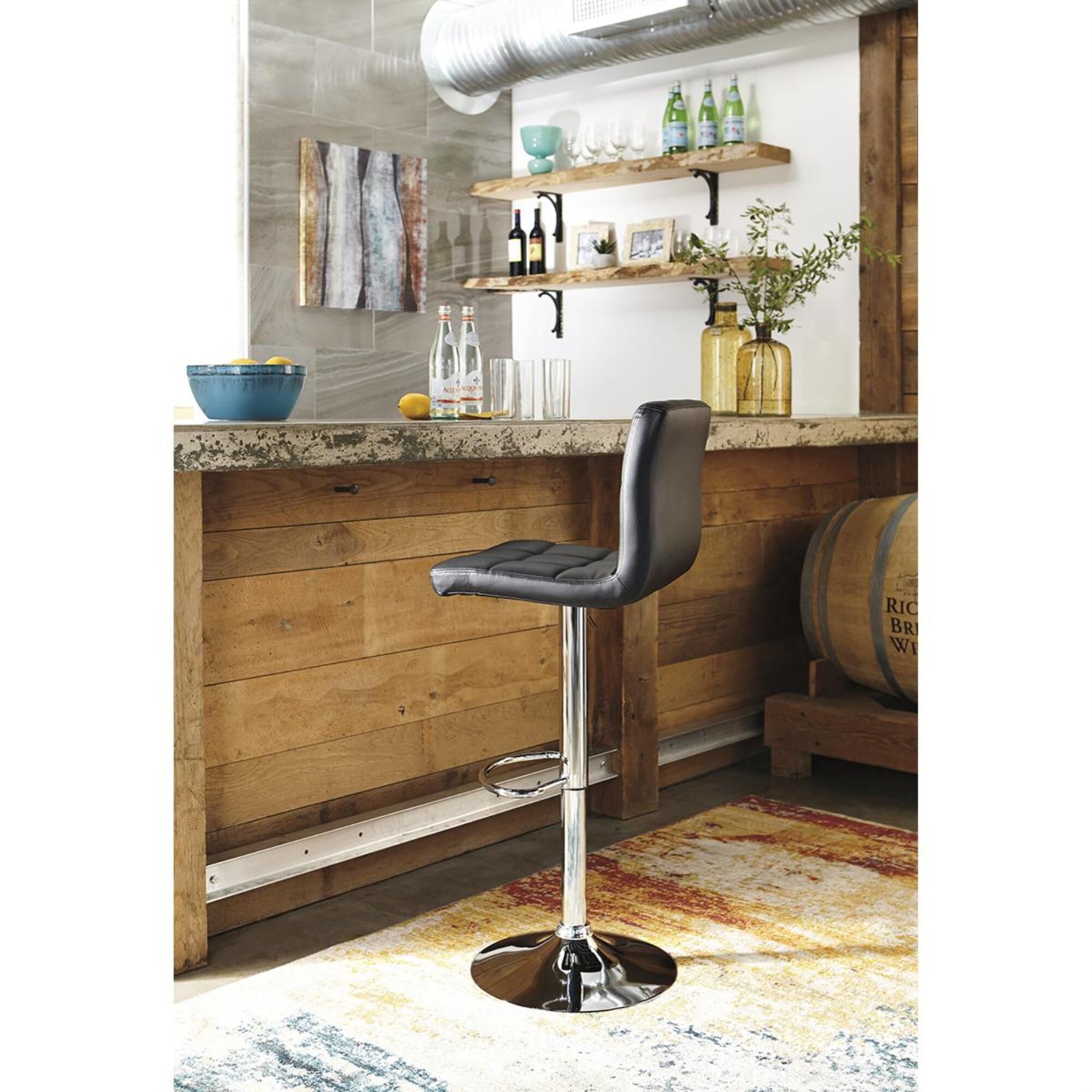 Signature Design by Ashley Adjustable Height Swivel Bar Stool with